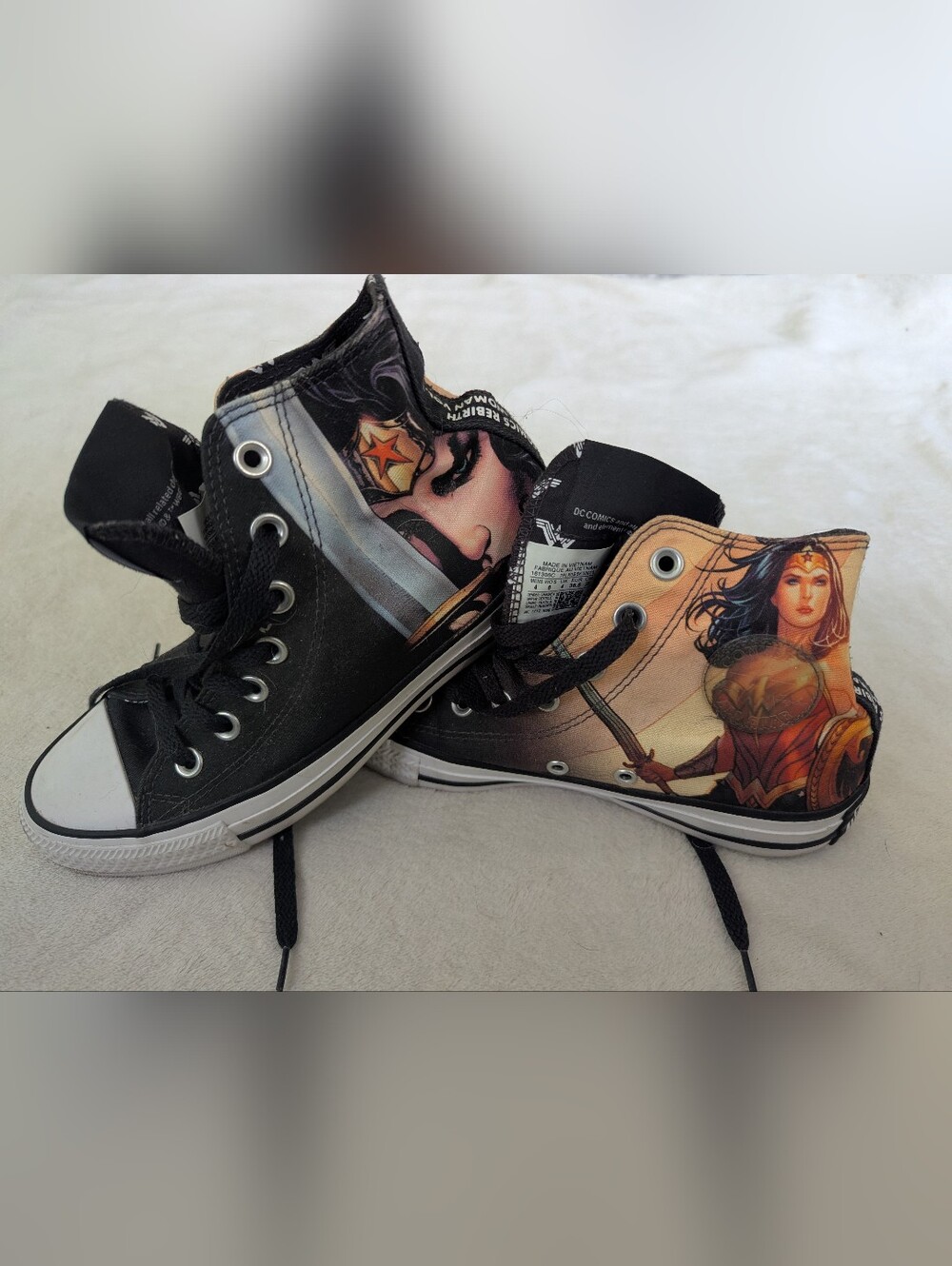 Converse Chuck Taylor All Star High DC Comics Wonder Woman Rebirth sneakers W6